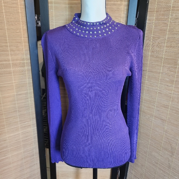 INC Elegance with Embellished Collar - Picture 9 of 9